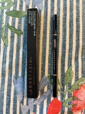 Anastasia Beverly Hills Brow Wiz Slim Brow Pencil - Medium Brown